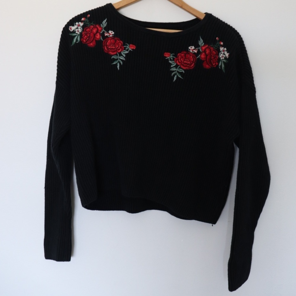 PACSUN L.A HEARTS BLACK SWEATER AND ROSES
